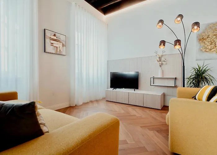 Casa Luxury بيت للعطل *